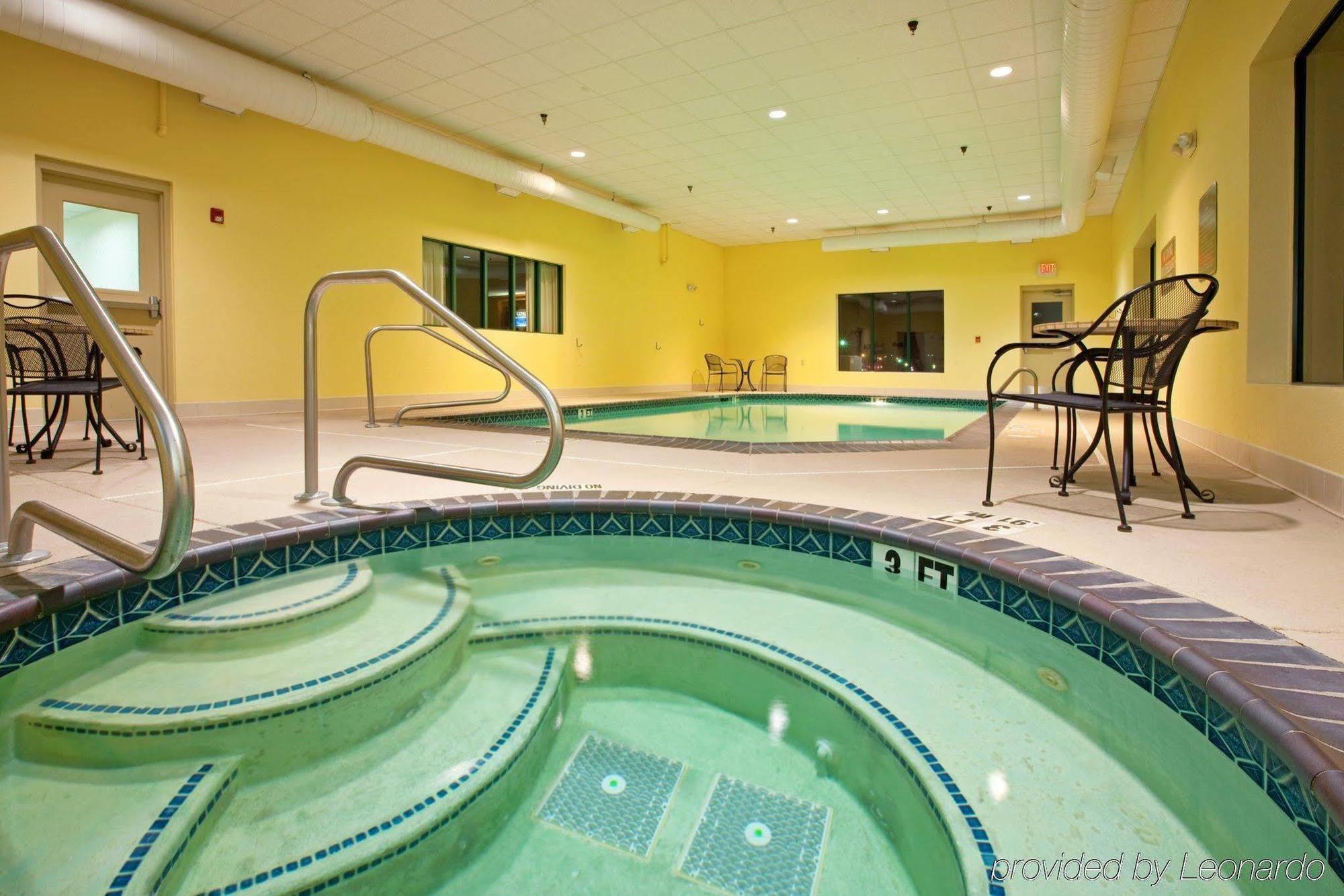 Holiday Inn Express Hotel & Suites Murray By Ihg Buitenkant foto